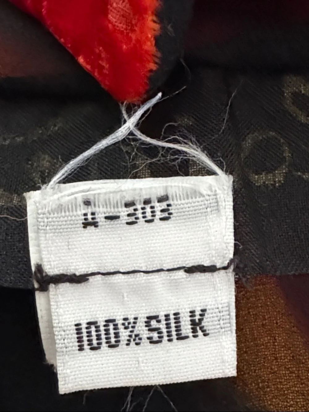 Saipet textural bold
